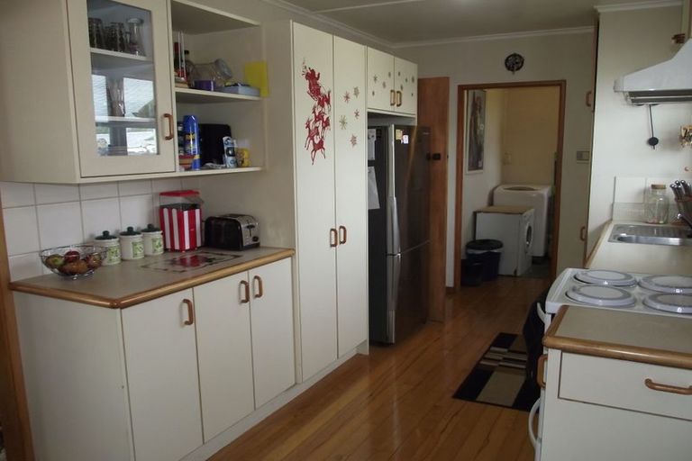 Photo of property in 42 Clyde Crescent, Roslyn, Palmerston North, 4414