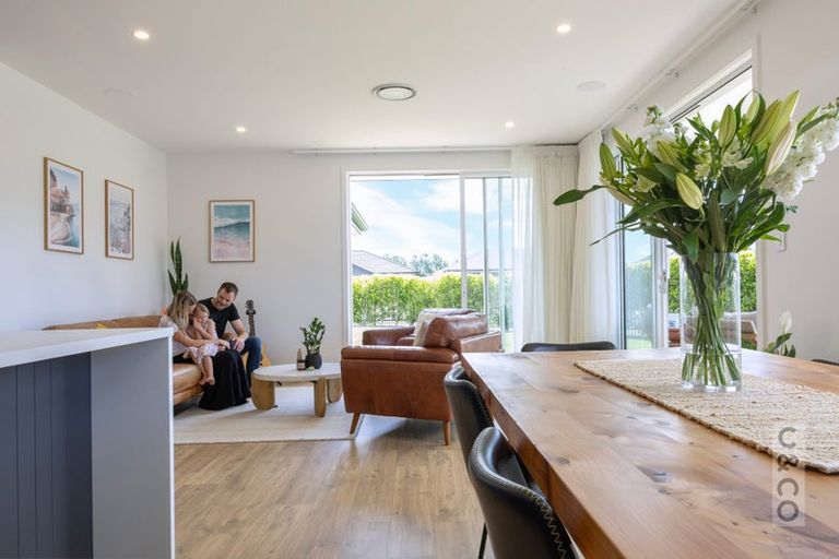 Photo of property in 31 Fruitlands Road, Kumeu, 0810