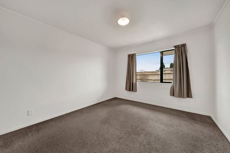 Photo of property in 11 Ballantrae Place, Highlands Park, New Plymouth, 4312