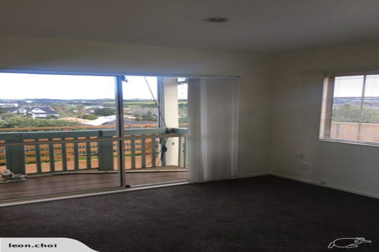 Photo of property in 2/22 Spencer Road, Pinehill, Auckland, 0632