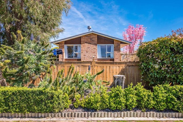 Photo of property in 50 Sylvan Avenue, Waikanae, 5036