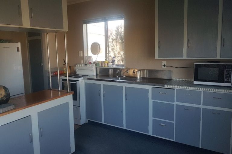 Photo of property in 16 Waverley Street, East Gore, Gore, 9710