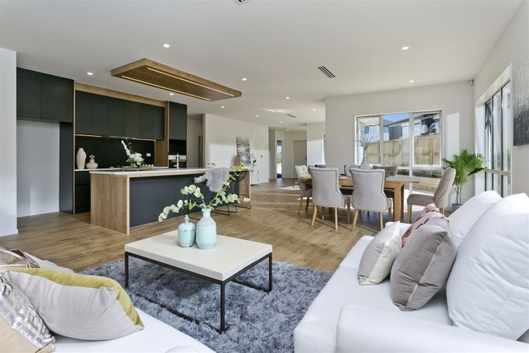 Photo of property in 66 Taikura Avenue, Red Beach, 0932