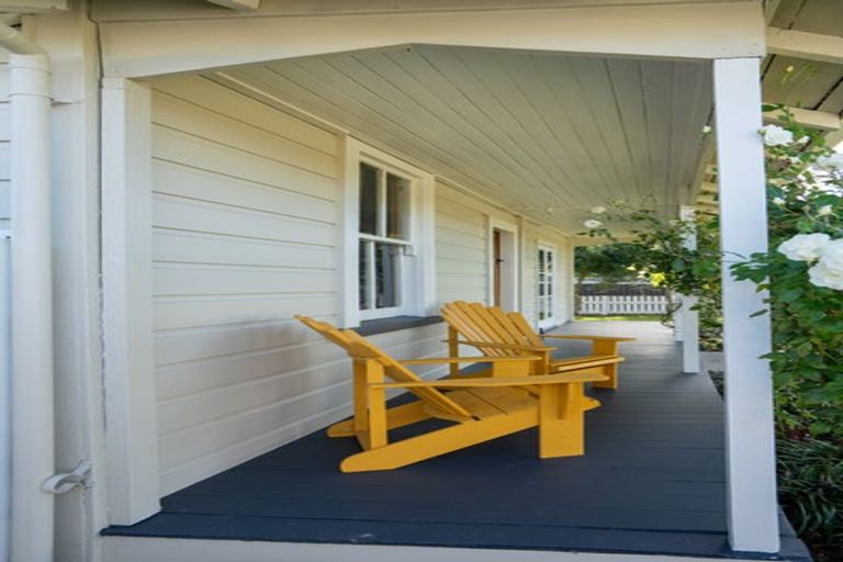 Photo of property in 18 Clare Street, Cambridge, 3434