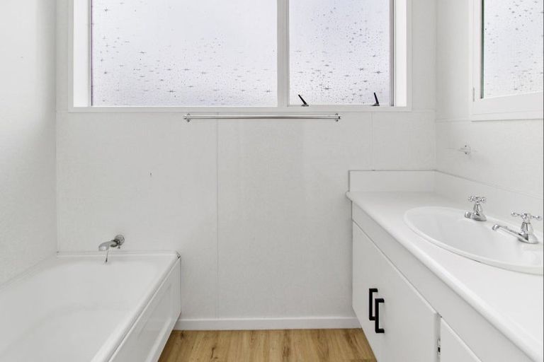 Photo of property in 16 Benmore Street, Glenwood, Timaru, 7910