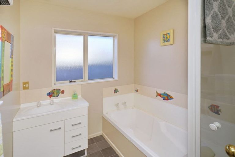 Photo of property in 43 Rempstone Drive, Halswell, Christchurch, 8025