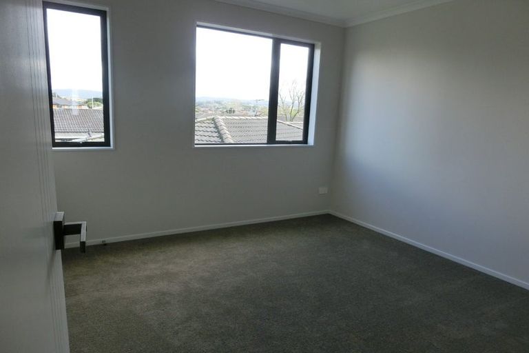 Photo of property in 8/66 Swanson Road, Henderson, Auckland, 0610
