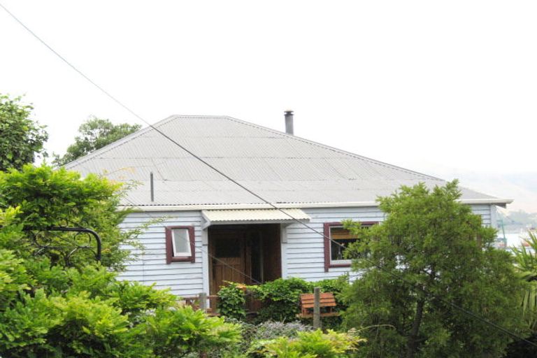 Photo of property in 1 Cunningham Terrace, Lyttelton, 8082