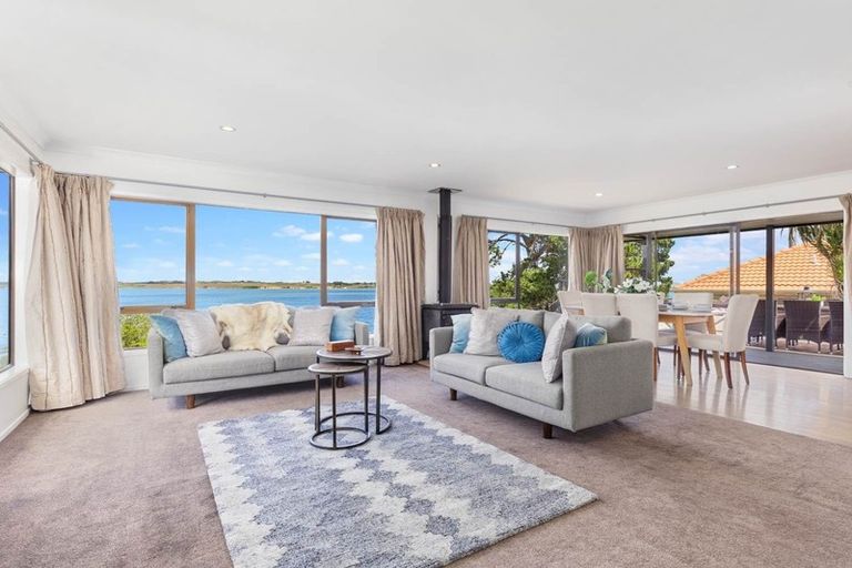 Photo of property in 29 St Annes Crescent, Wattle Downs, Auckland, 2103