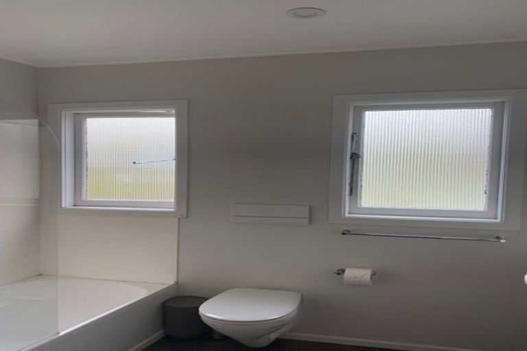 Photo of property in 31 Kaihuia Street, Northland, Wellington, 6012