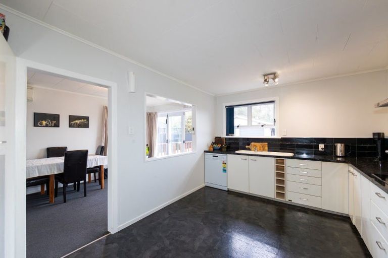 Photo of property in 43 Bill Hercock Street, Pirimai, Napier, 4112