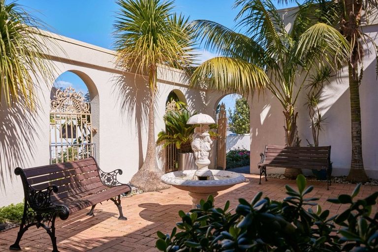 Photo of property in 24 Sunvale Crescent, Whataupoko, Gisborne, 4010