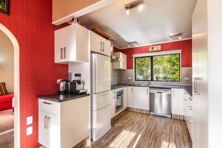 Photo of property in 17 Susan Lane, Kinloch, Taupo, 3377