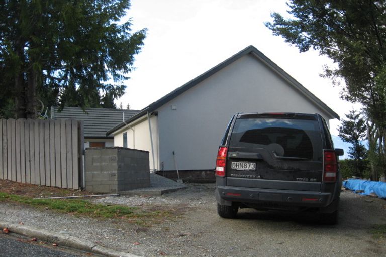 Photo of property in 5 Williams Street, Sunshine Bay, Queenstown, 9300