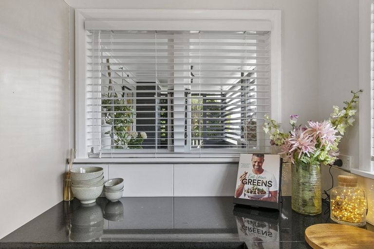 Photo of property in 1/74 Sutton Crescent, Papakura, 2110