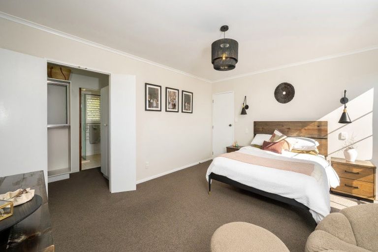 Photo of property in 2 Chestnut Court, Havelock North, 4130