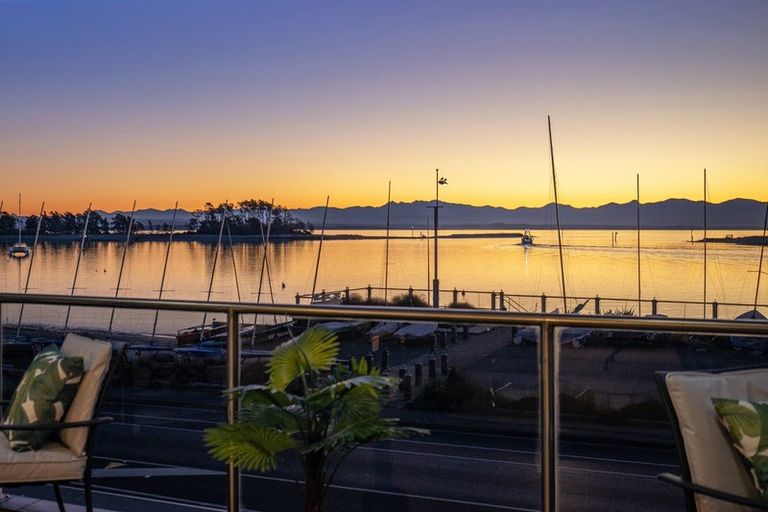 Photo of property in Waterfront Apartments, 309 Wakefield Quay, Stepneyville, Nelson, 7010