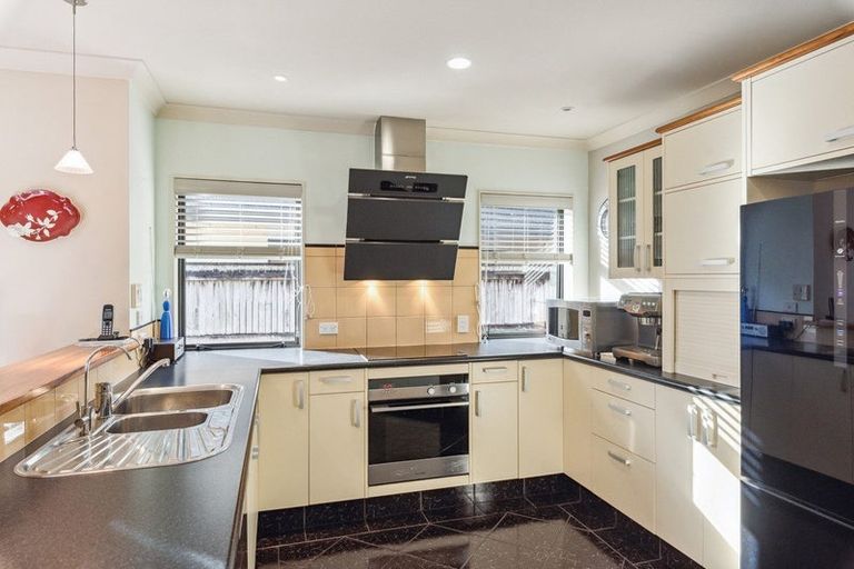 Photo of property in 1 Quadrant Heights, Paraparaumu, 5032