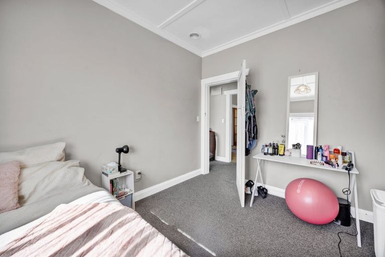 Photo of property in 15 High Street, Eltham, 4322