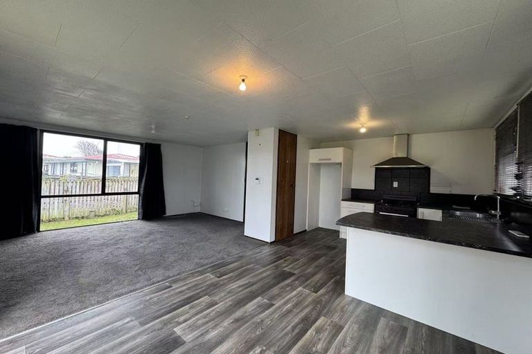 Photo of property in 1/24 Nearco Street, Randwick Park, Auckland, 2105