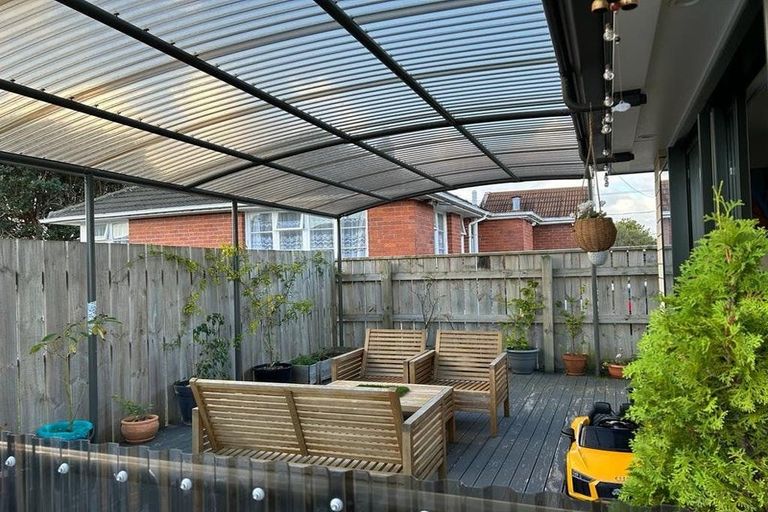 Photo of property in 12 Atiawa Crescent, Waiwhetu, Lower Hutt, 5010