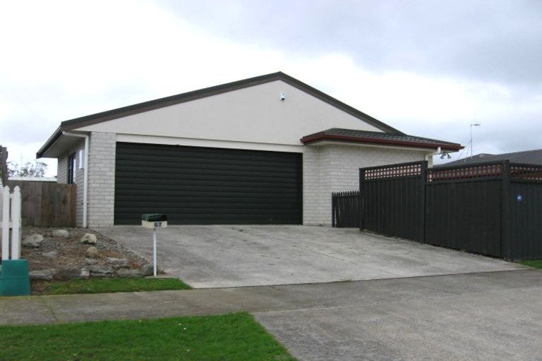 Photo of property in 67 Rhodes Drive, Kelvin Grove, Palmerston North, 4414