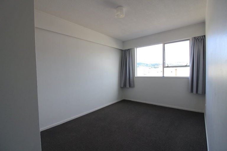 Photo of property in 5 Hawker Street, Mount Victoria, Wellington, 6011