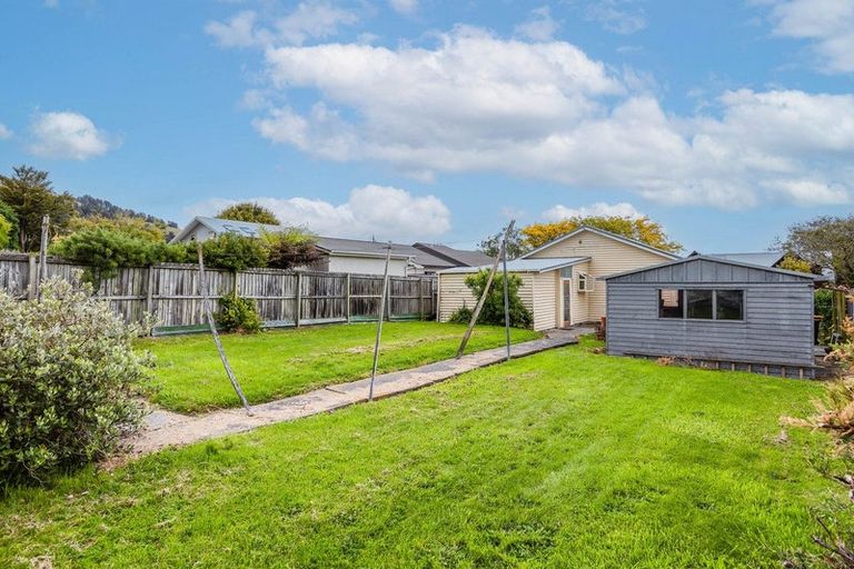 Photo of property in 30 Flavell Street, Heathcote Valley, Christchurch, 8022