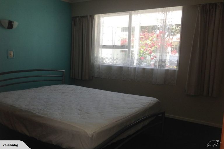 Photo of property in 40 Hinau Street, Woburn, Lower Hutt, 5011