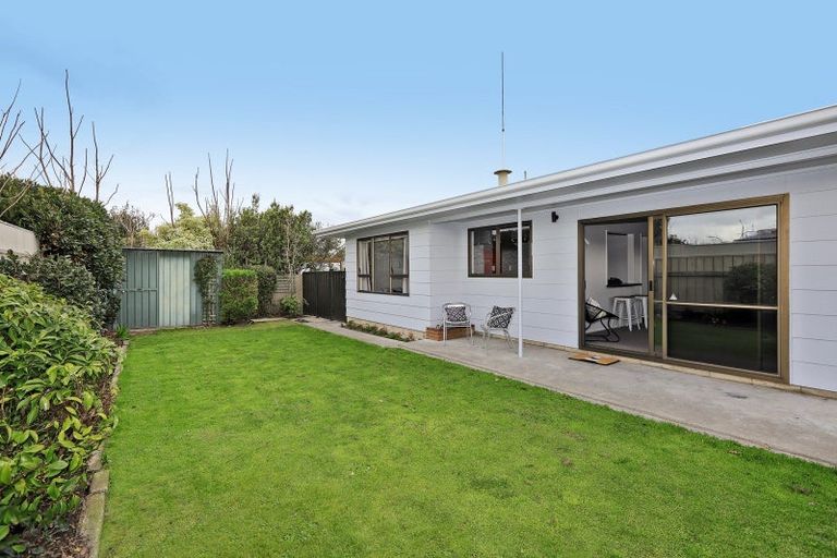 Photo of property in 2/502 French Street, Akina, Hastings, 4122