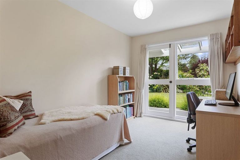 Photo of property in 37 Stanbury Avenue, Somerfield, Christchurch, 8024