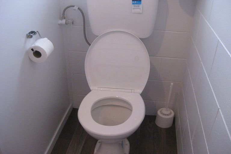 Photo of property in 2/86 Picton Avenue, Riccarton, Christchurch, 8011