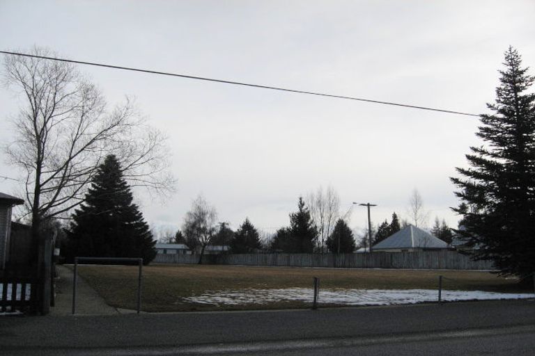 Photo of property in 20 Fraser Crescent, Twizel, 7901
