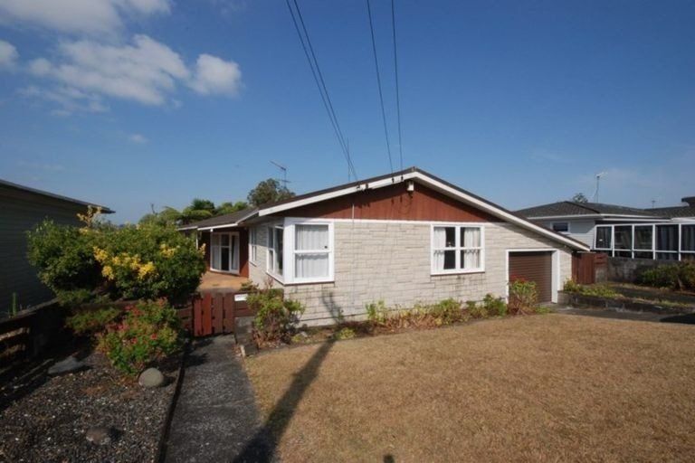 Photo of property in 7 Hollinbrigg Place, Manurewa, Auckland, 2102