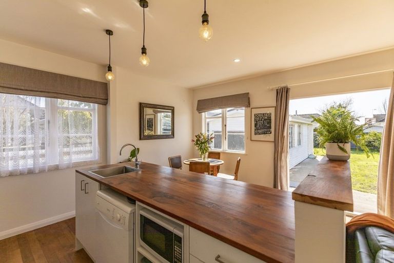 Photo of property in 500 Awatea Street, Akina, Hastings, 4122