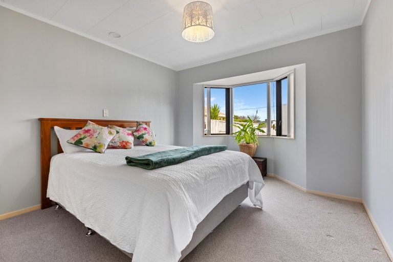 Photo of property in 273/1 Mangorei Road, Merrilands, New Plymouth, 4312