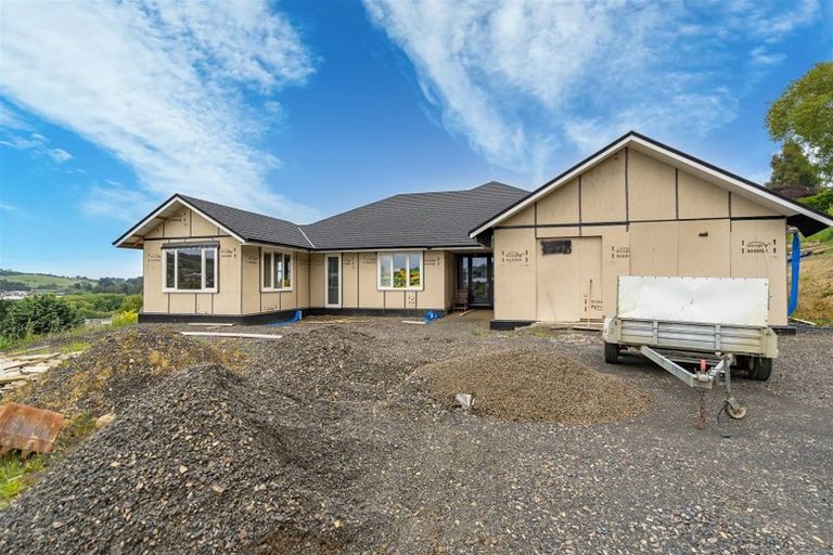 Photo of property in 38 Waldron Crescent, Green Island, Dunedin, 9018