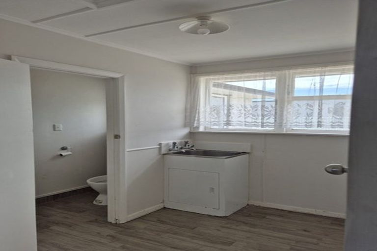 Photo of property in 22 Peterhead Avenue, Flaxmere, Hastings, 4120