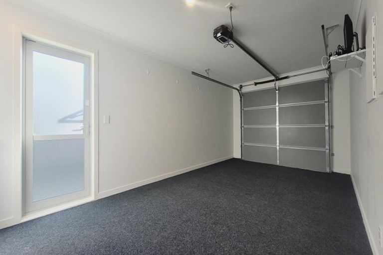 Photo of property in 26 Karearea Avenue, Kenepuru, Porirua, 5022