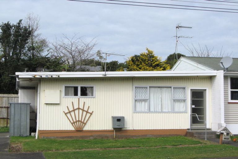 Photo of property in 23a Oranga Street, Marfell, New Plymouth, 4310