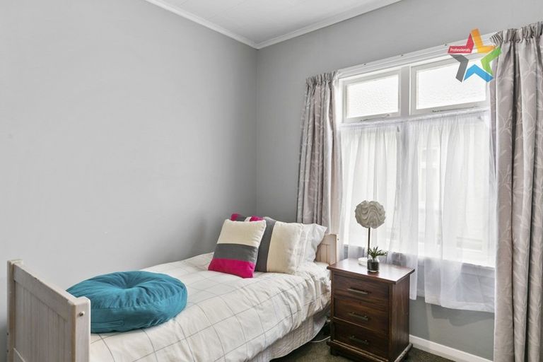 Photo of property in 428 Karori Road, Karori, Wellington, 6012