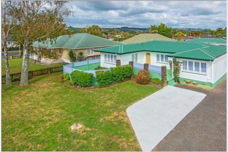 Photo of property in 41 Willis Road, Papakura, 2110