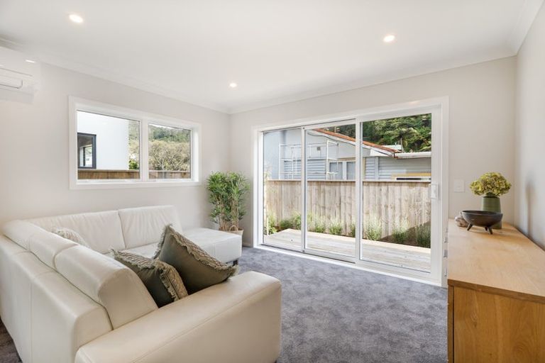 Photo of property in 20c Korau Grove, Stokes Valley, Lower Hutt, 5019