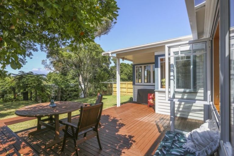 Photo of property in 25 Glen Almond Street, New Plymouth, 4310