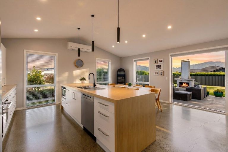 Photo of property in 36 Hopkirk Avenue, Wallaceville, Upper Hutt, 5018