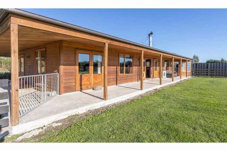 Photo of property in 2824 South Eyre Road, Eyrewell, Rangiora, 7476