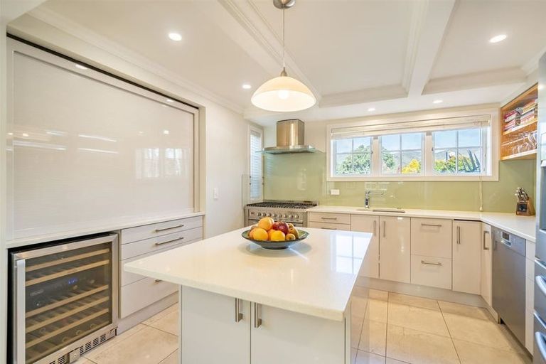 Photo of property in 33 Saint Columbans Grove, Boulcott, Lower Hutt, 5010