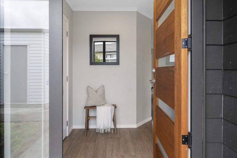 Photo of property in 11 Wescombe Grove, Feilding, 4702