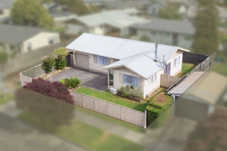 Photo of property in 9 Hilton Grove, Kelvin Grove, Palmerston North, 4414