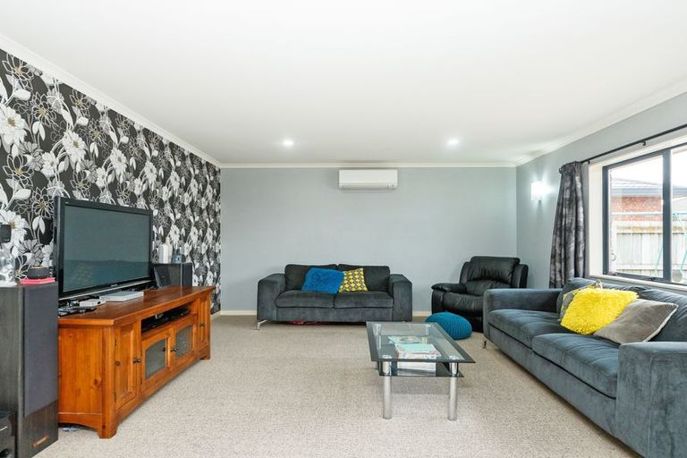 Photo of property in 155 Schnell Drive, Kelvin Grove, Palmerston North, 4414